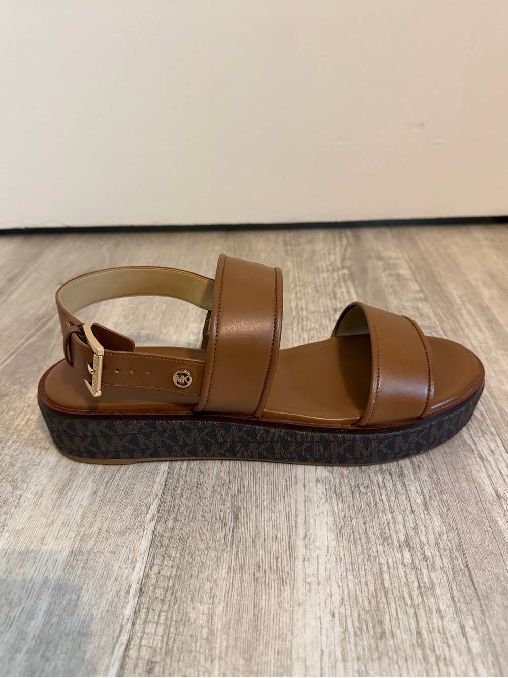 Michael Kors Platform Sandals – $20 - Picture 7 of 13